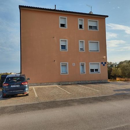Apartment Zlatko Rovinj Exterior photo