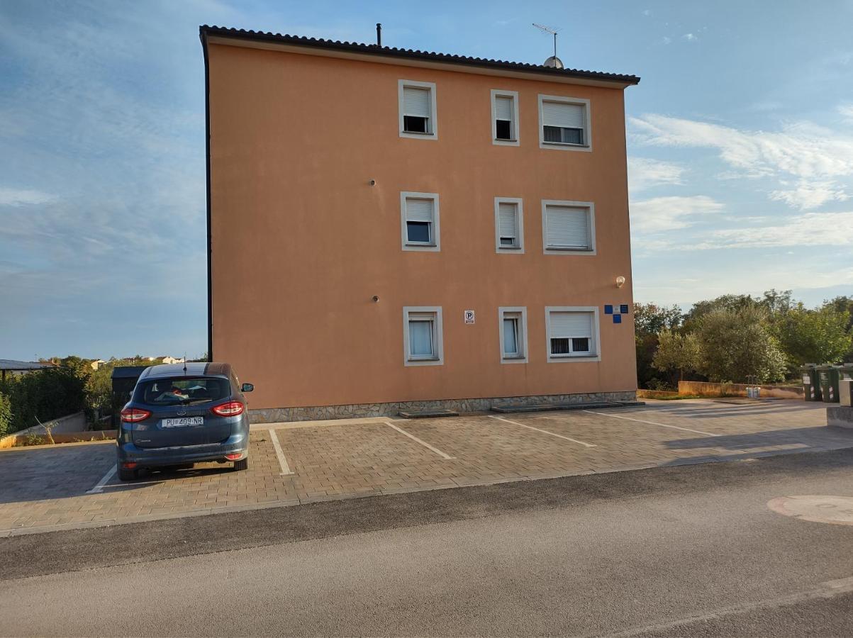 Apartment Zlatko Rovinj Exterior photo
